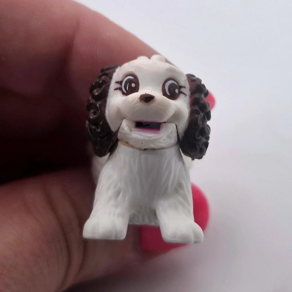 Vintage Dolly Pocket Magnetic White Spaniel Dog Figure Poseable Mini Pet